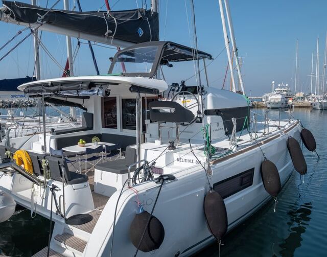 Lagoon 40 - 4 + 2 cab Meliti